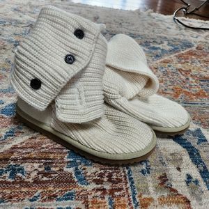 White knit ugg boots